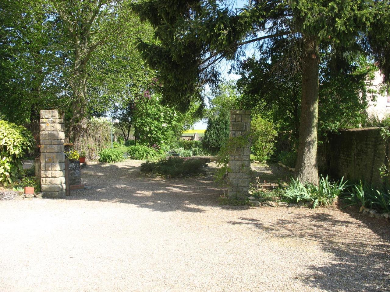 Les Jardins De La Grange Bed & Breakfast Rezonville Luaran gambar